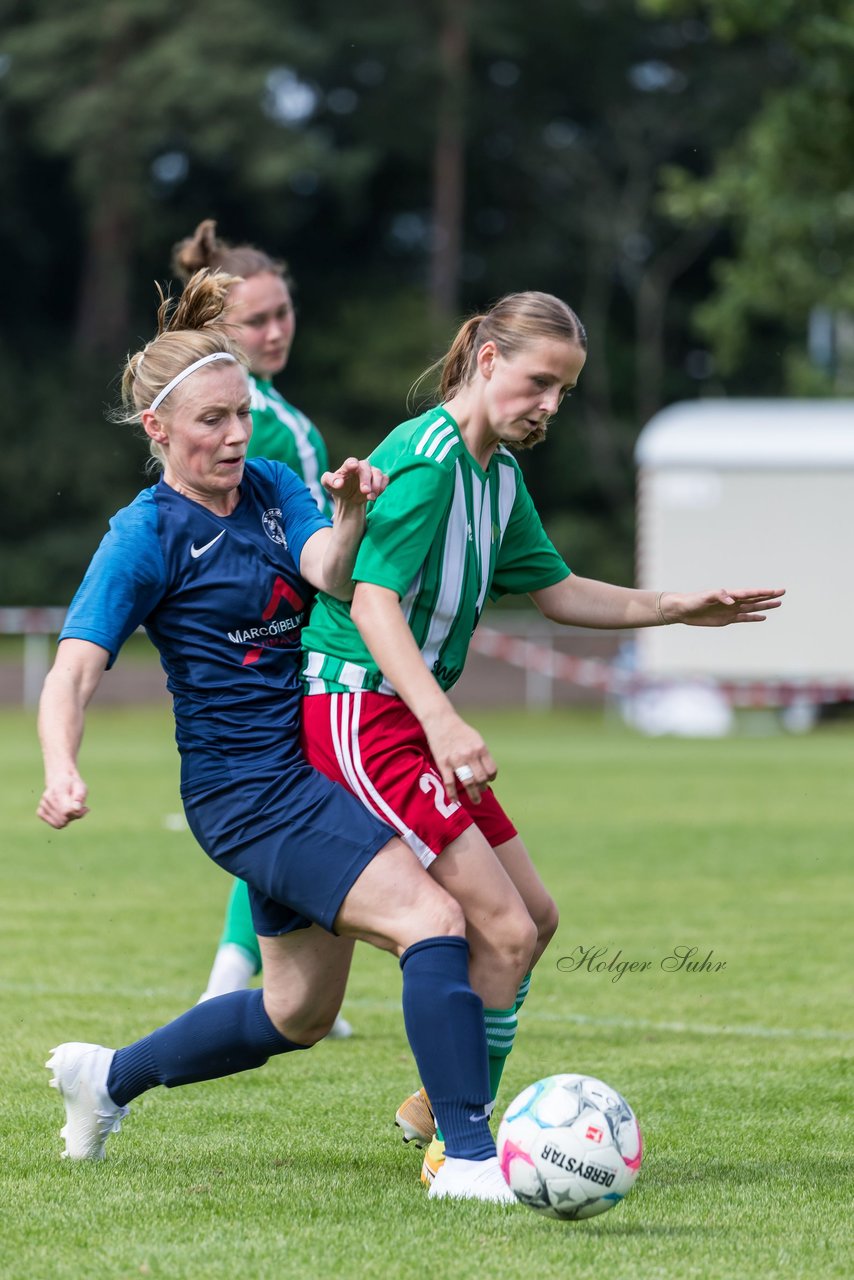 Bild 72 - F SV Boostedt - SV Fortuna St. Juergen : Ergebnis: 2:1